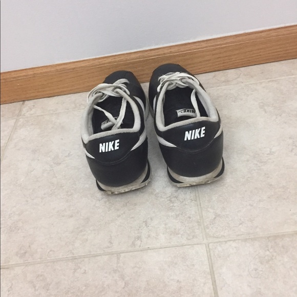 Nike Cortez size 10.5 - Picture 4 of 4